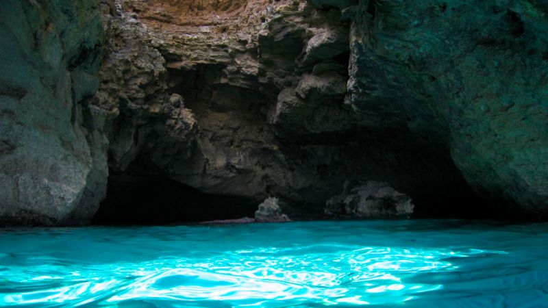 Las cuevas de Formentera que puedes conocer con nosotros